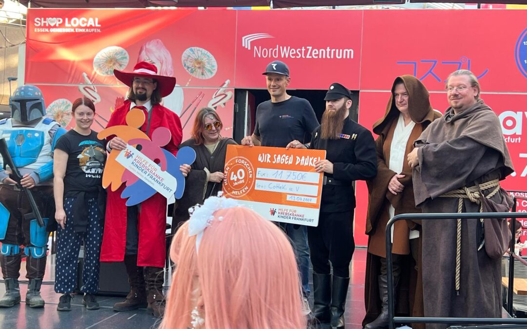 Cosplayer begeistern mit Kostümen und toller Spende!